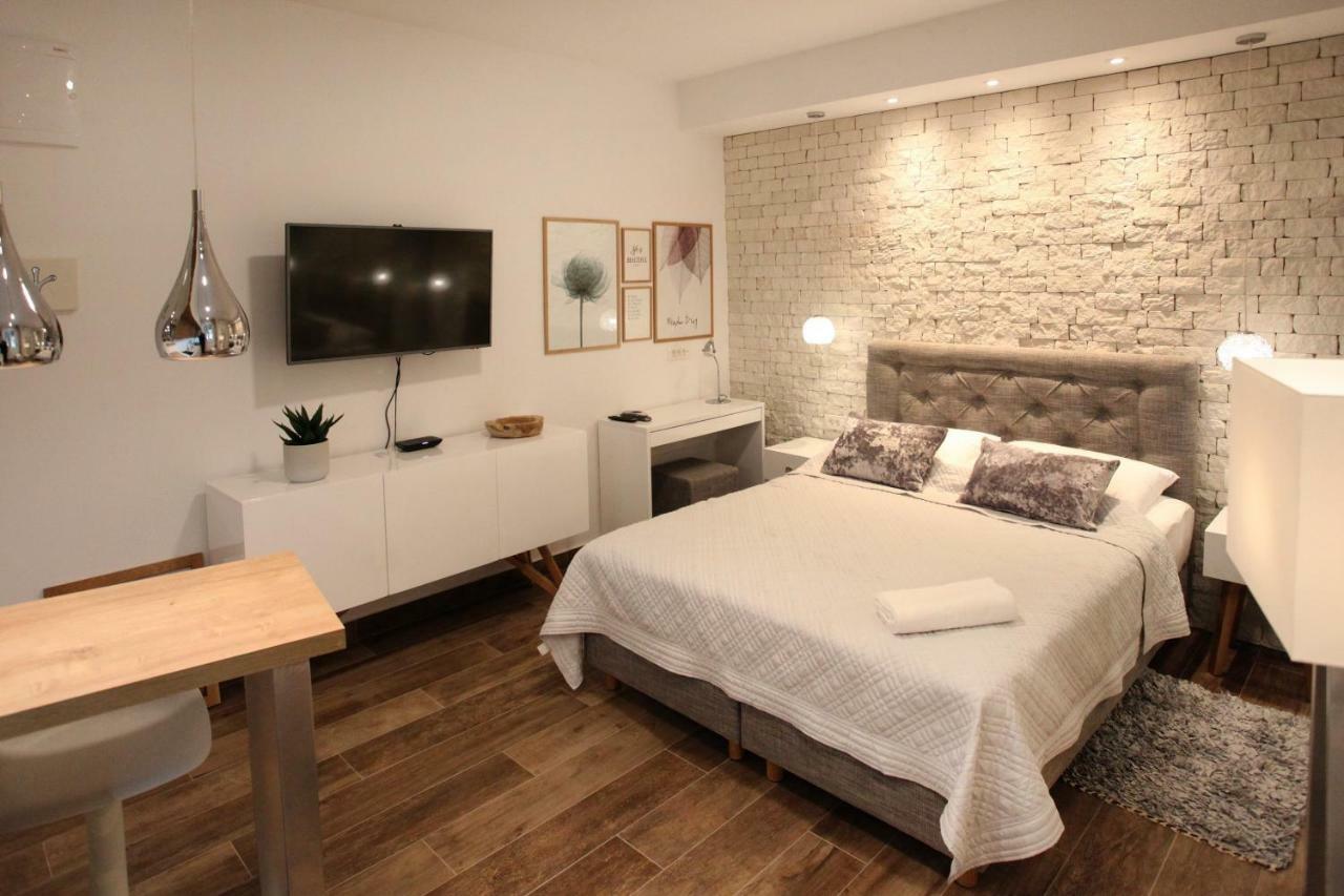 Apartments Tessera Split Extérieur photo