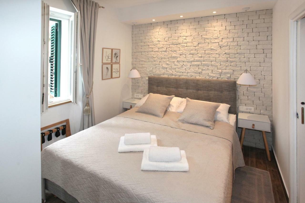 Apartments Tessera Split Extérieur photo