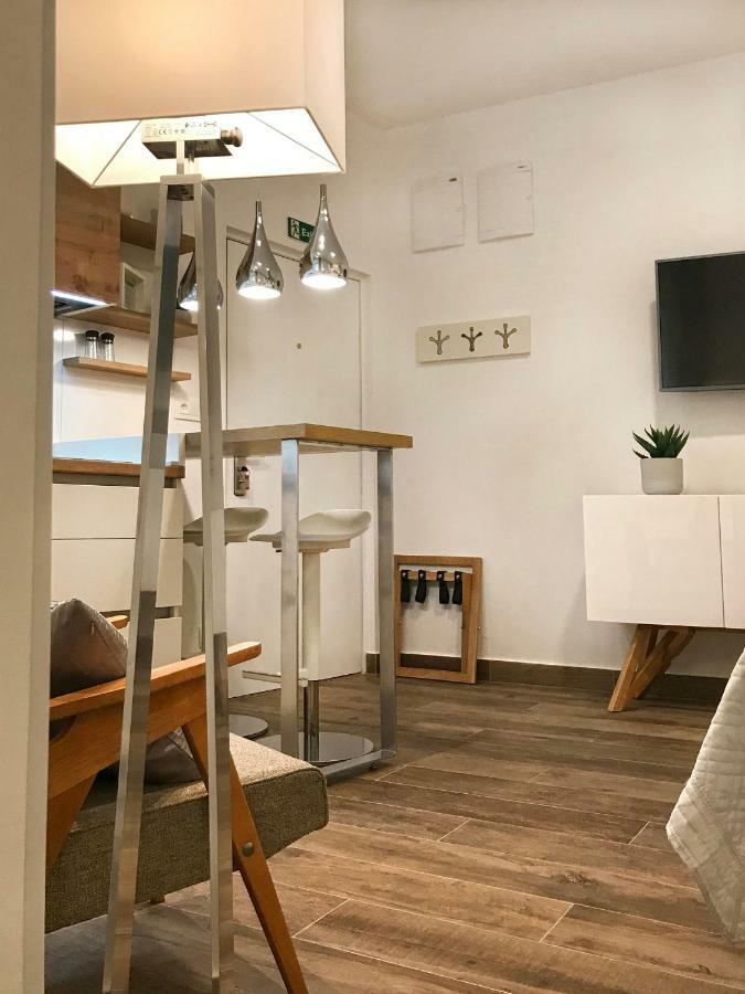Apartments Tessera Split Extérieur photo