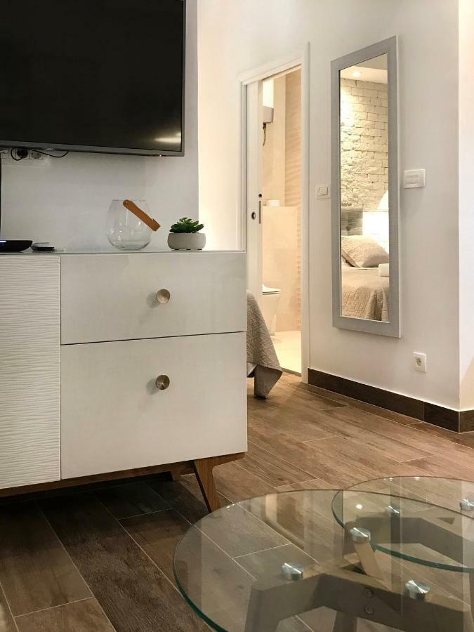 Apartments Tessera Split Extérieur photo