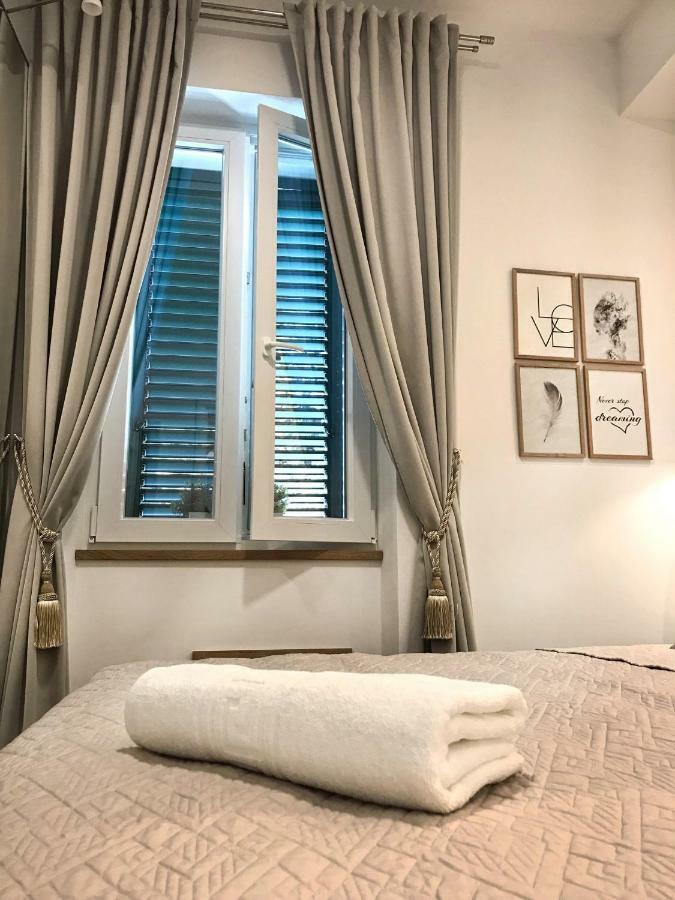 Apartments Tessera Split Extérieur photo