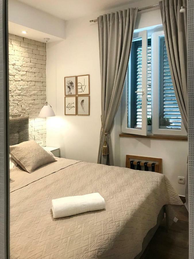 Apartments Tessera Split Extérieur photo