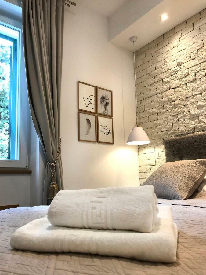 Apartments Tessera Split Extérieur photo