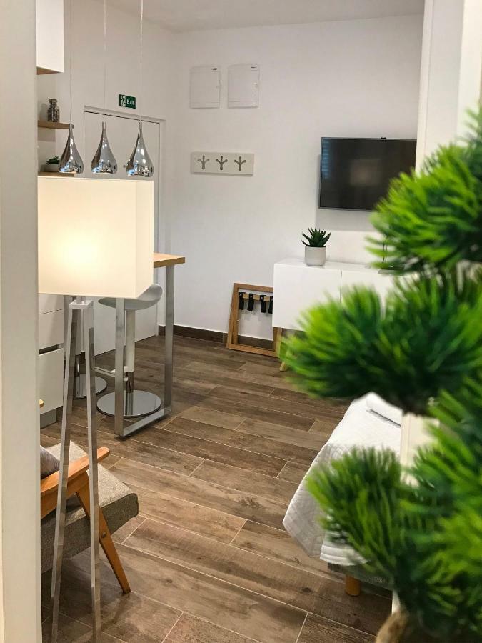 Apartments Tessera Split Extérieur photo