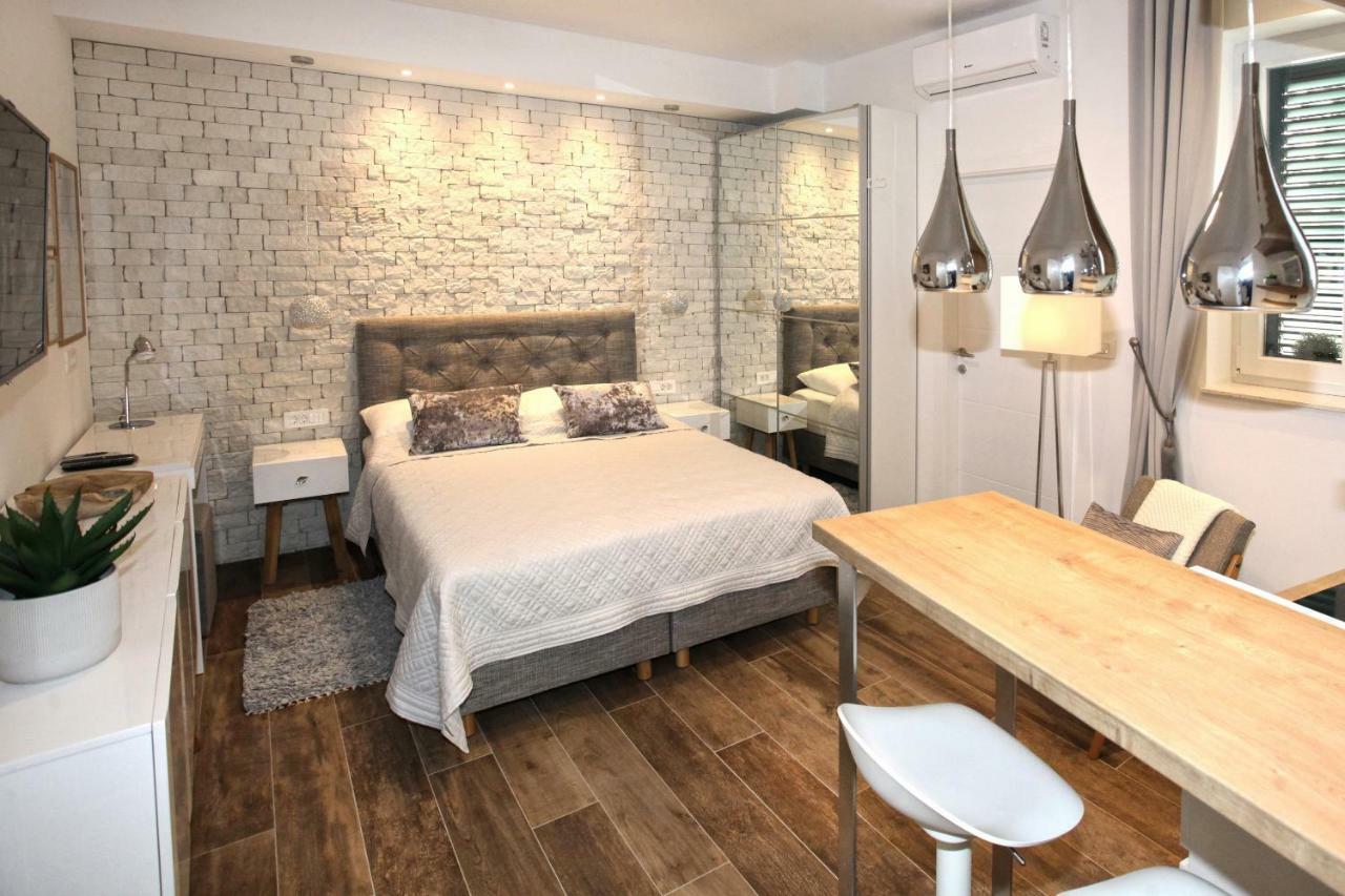 Apartments Tessera Split Extérieur photo