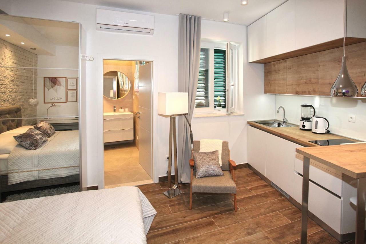 Apartments Tessera Split Extérieur photo